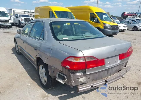 2000 Honda Accord 2.3 Ex z USA, uszkodzony, nr VIN 1HGCG6573YA040131